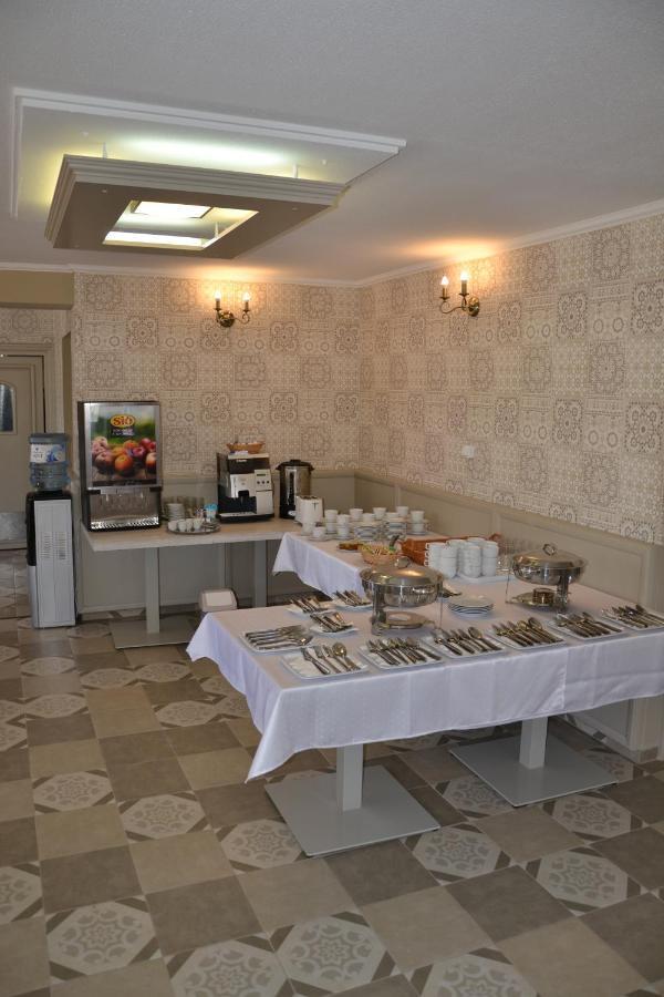Aranyszarvas Panzio, Etterem Es Grillterasz Apartment Екстериор снимка