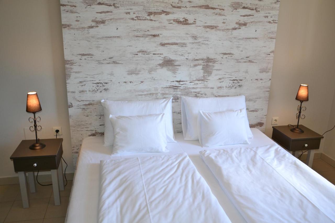 Aranyszarvas Panzio, Etterem Es Grillterasz Apartment Екстериор снимка