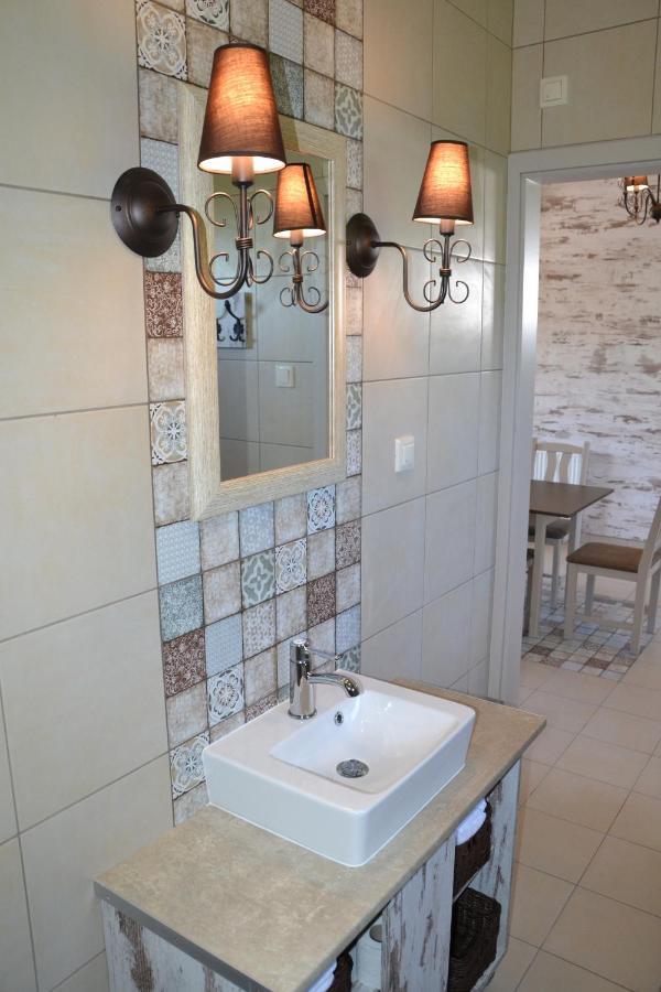 Aranyszarvas Panzio, Etterem Es Grillterasz Apartment Екстериор снимка
