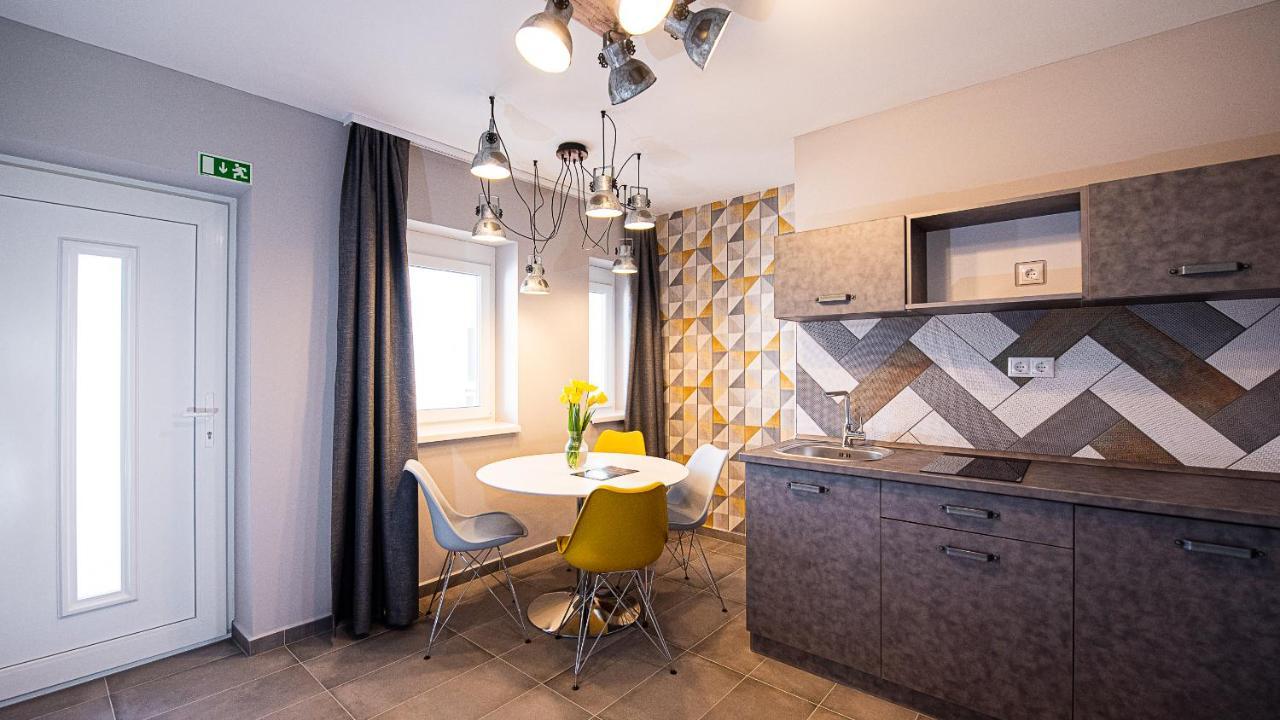 Aranyszarvas Panzio, Etterem Es Grillterasz Apartment Екстериор снимка
