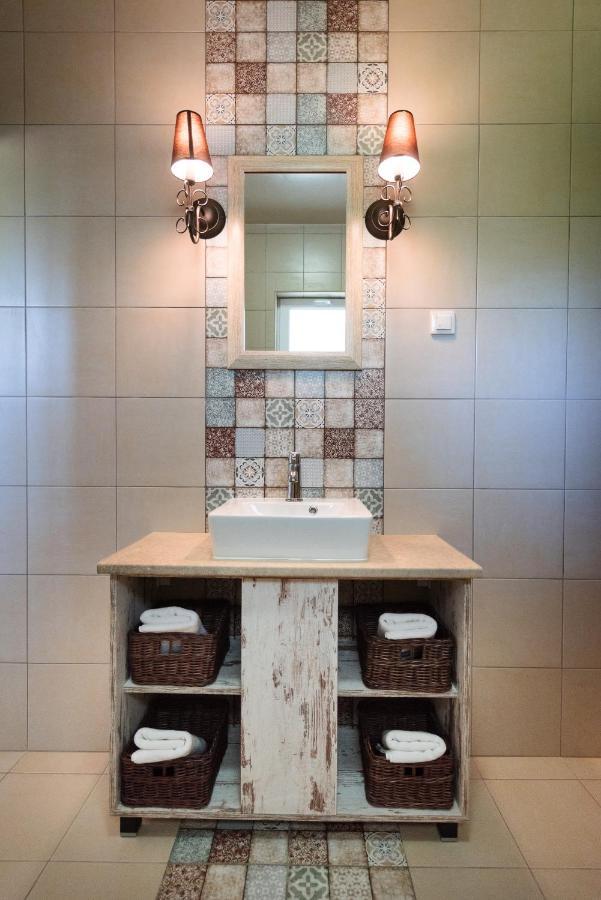 Aranyszarvas Panzio, Etterem Es Grillterasz Apartment Екстериор снимка